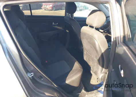 2015 Kia Sportage Lx z USA, uszkodzony, nr VIN KNDPB3AC0F7683501